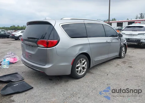 2017 Chrysler Pacifica Touring-L Plus из США, поврежденный, VIN 2C4RC1EG7HR506355